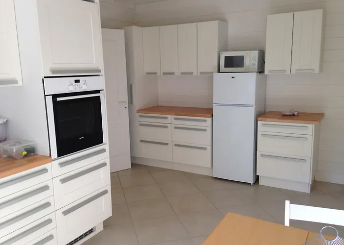 Parc Lacoste Bed & Breakfast 3*