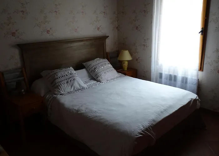 Parc Lacoste Nocleg ze śniadaniem 3*